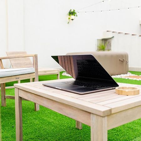 Appartamento Apulialux Private 100Mq Rooftop Oasis W Jacuzzi Bari Esterno foto